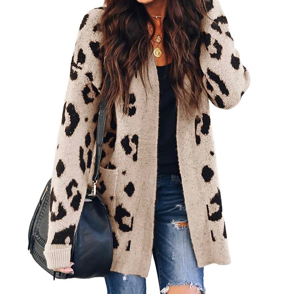 Leopard Print Cardigan Sweater Long Sleeve Medium